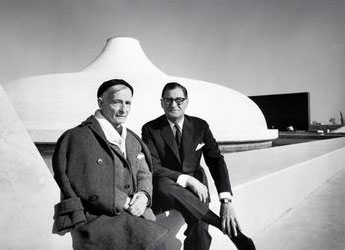 Los arquitectos Armand P. Bartos  y Frederick J. Kiesler